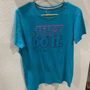 Nike tee